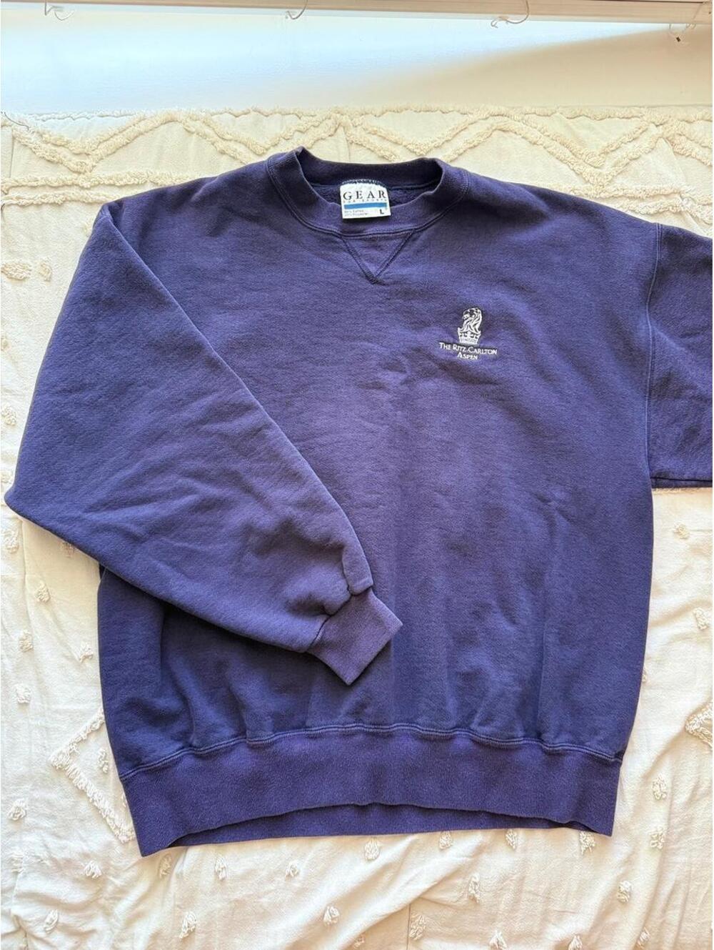 Vintage Gear for Sports Ritz Carlton Aspen Navy Crewneck Sweatshirt Size L